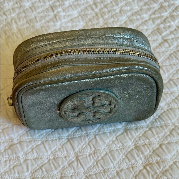 Tory Burch - cosmetic case - silver brushed suede - Picture 10 of 11